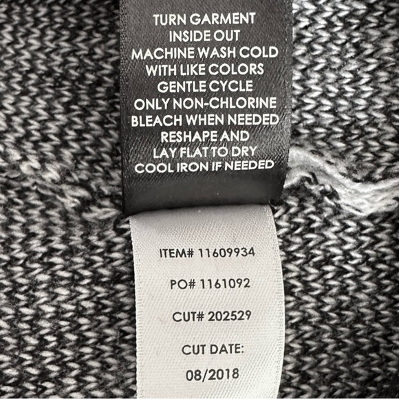 Torrid Plaid Bodycon Sweater Dress NWT 2X V-Neck L/S Stretch Knit Black Gray - Picture 8 of 8